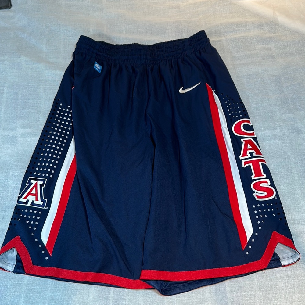 Men’s Nike University of Arizona Wildcats Authentic Team Issued Shorts sz M